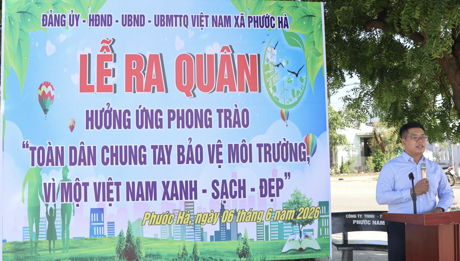 Quang cảnh tại lễ phát động.