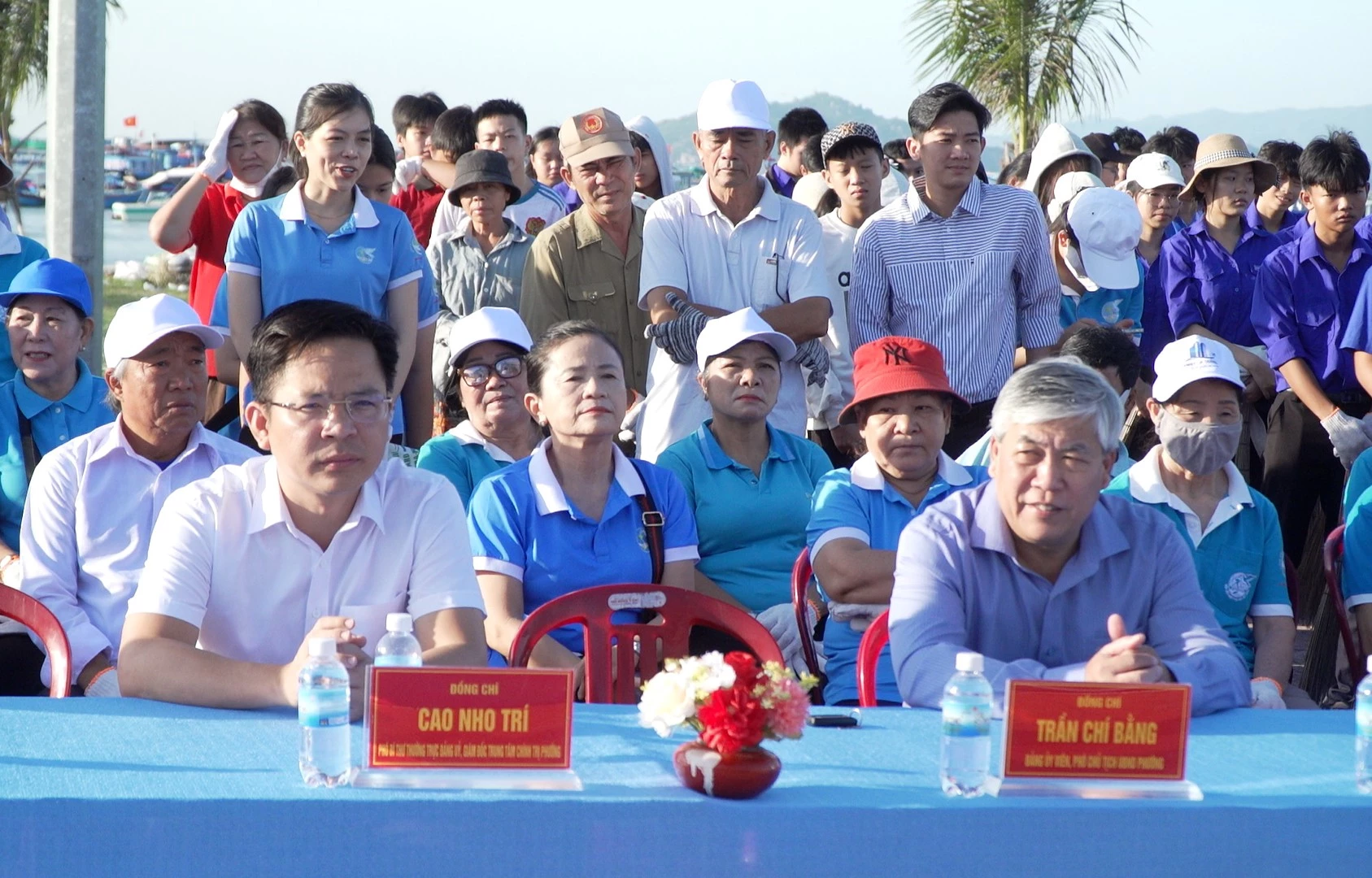 lãnh đạo phường dự lễ phát động.
