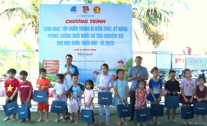 Xã Diên Khánh tập huấn phòng, chống đuối nước cho thiếu nhi