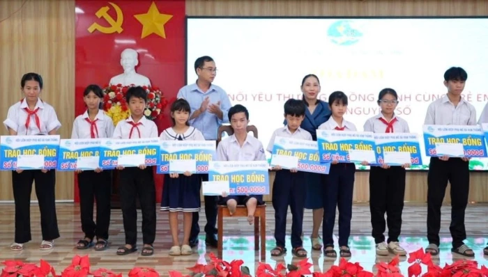 Xã Vạn Thắng tổ chức tọa đàm “Kết nối yêu thương - đồng hành cùng trẻ em trong kỷ nguyên số”
