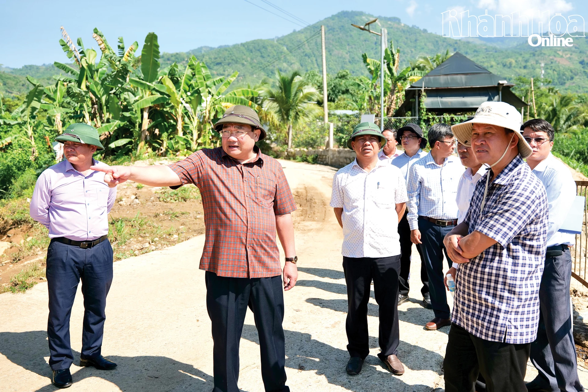 Phó Chủ tịch UBND tỉnh Trịnh Minh Hoàng kiểm tra các công trình phòng, chống thiên tai tại khu vực phía nam tỉnh