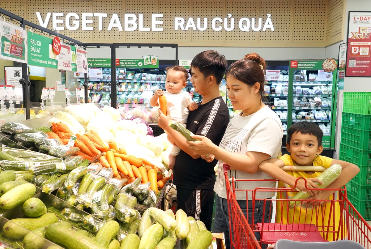 Thương mại - dịch vụ tiếp tục đà tăng trưởng 관련 이미지