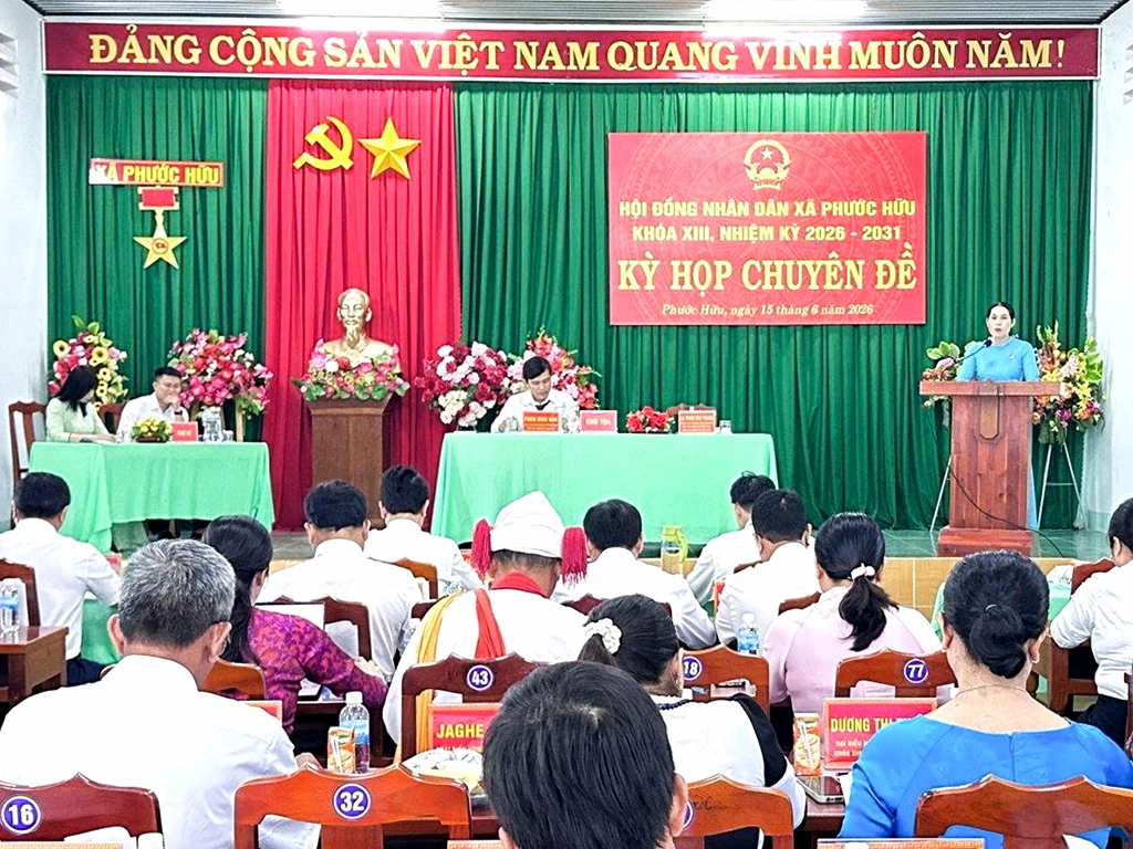 Quang cảnh kỳ họp.