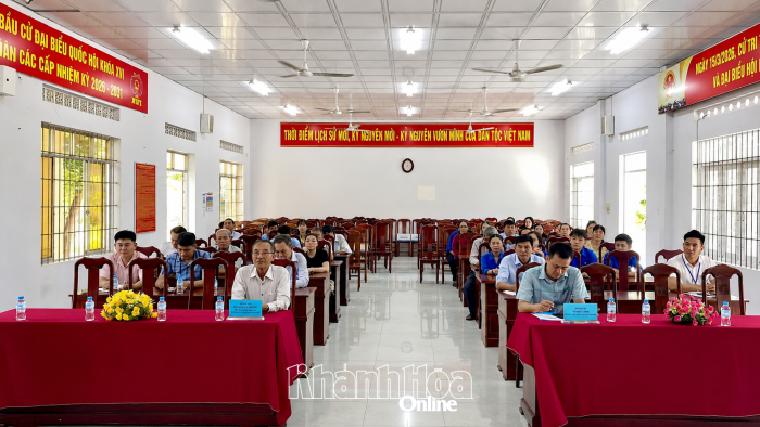 Xã Đại Lãnh tuyên truyền, phổ biến pháp luật cho cán bộ, công chức và Nhân dân