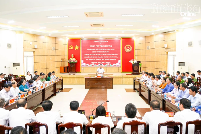 Bí thư Tỉnh ủy Trần Phong làm việc với 8 xã, phường khu vực Ninh Hòa