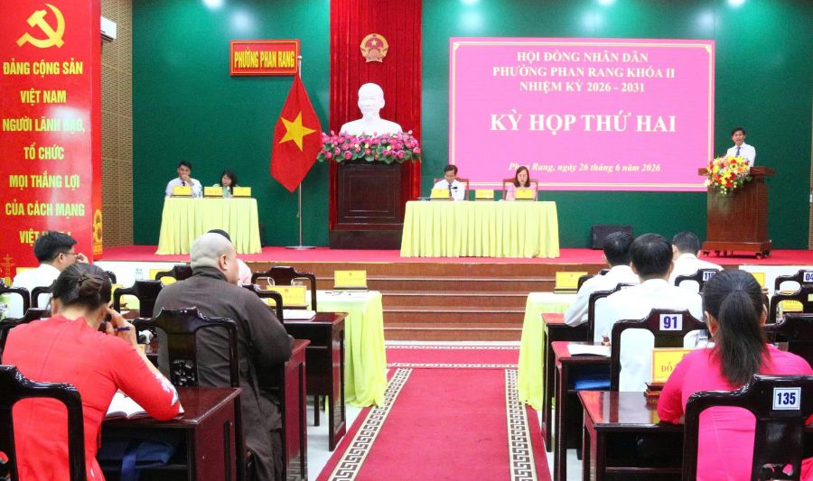Quang cảnh kỳ họp.