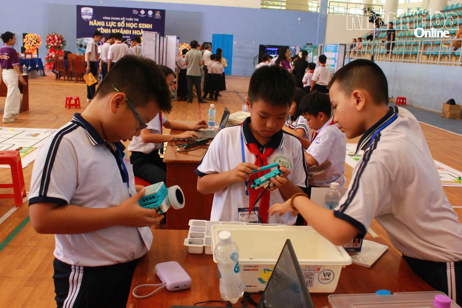 Một đội thi ở bảng Match tham gia thi đấu