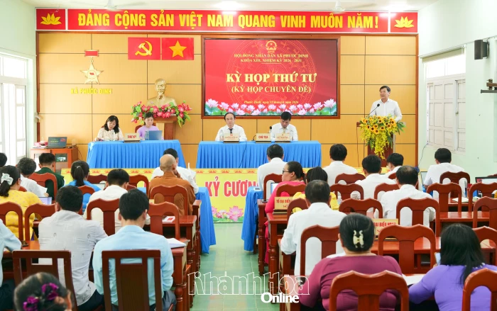 Kỳ họp thứ tư HĐND xã Phước Dinh khóa XIII