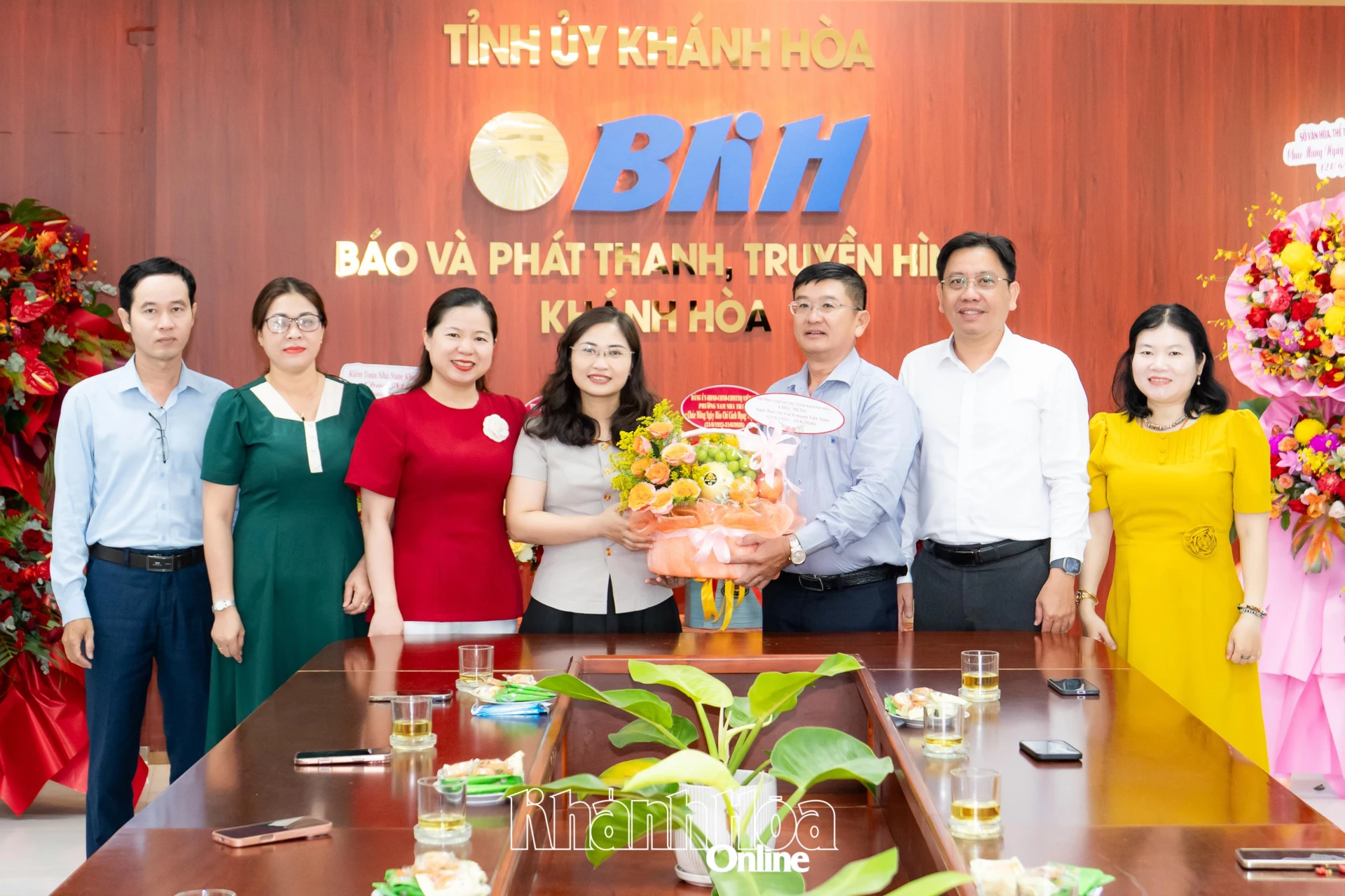 Lãnh đạo Trường Chính 