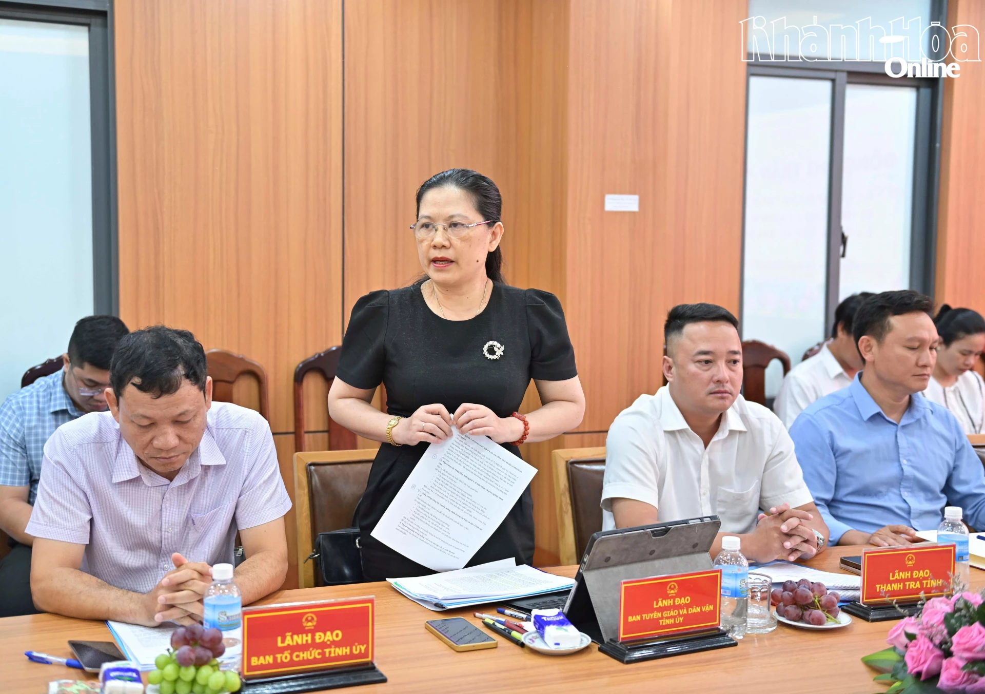 Lãnh đạo Ban Tuyên giáo và Dân vận Tỉnh ủy phát biểu tại buổi làm việc.