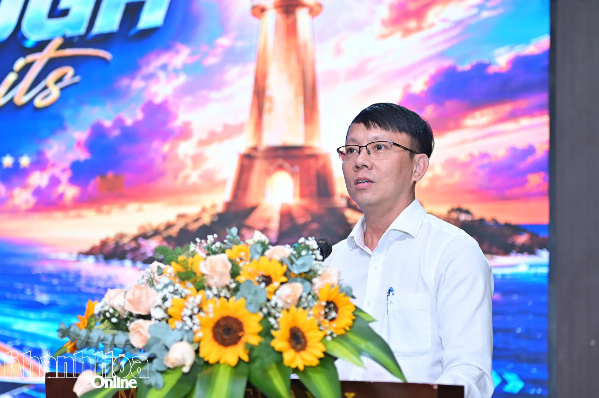 Đồng chí Nguyễn Thanh Hà phát biểu tại lễ tổng kết.