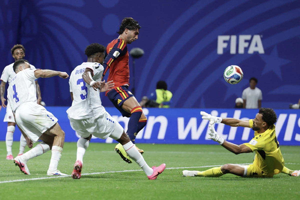 Cape Verde đã tạo nên bất ngờ lớn khi cầm hòa 0-0 với gã khổng lồ Tây Ban Nha.