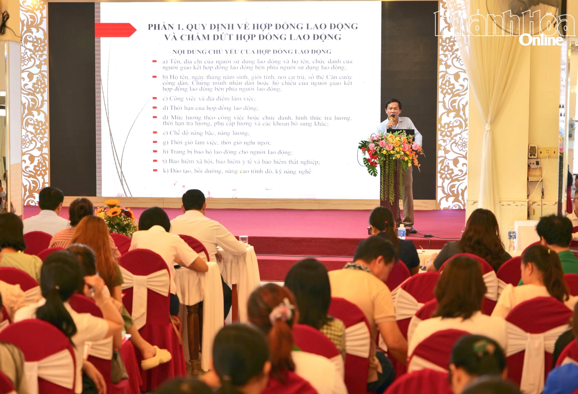 Quang cảnh hội nghị.