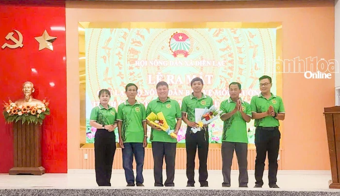 Hội Nông dân xã Diên Lạc ra mắt câu lạc bộ bảo vệ môi trường và tổ công nghệ số