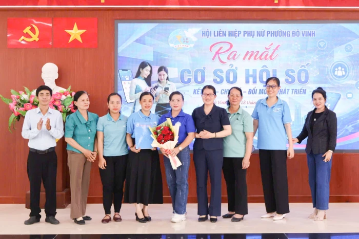 Hội Liên hiệp Phụ nữ phường Đô Vinh ra mắt mô hình điểm “Chi hội số - Cơ sở Hội số”