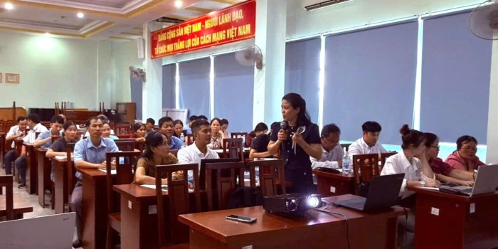 Tập huấn báo cáo định kỳ hoạt động phòng, chống HIV/AIDS