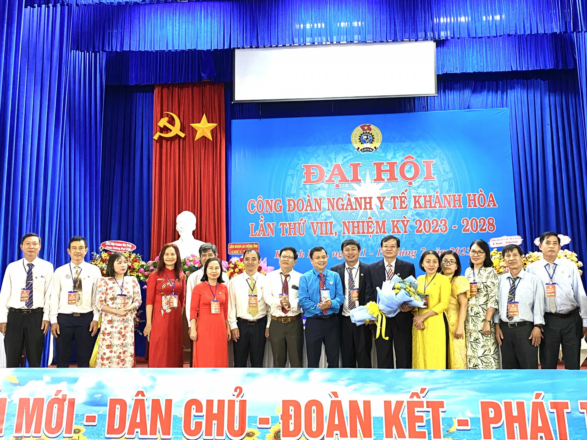 Ra mắt Ban Chấp hành nhiệm kỳ 2023-2028.