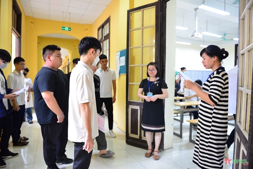 “Vợ nhặt” và chuyện chống phá không hề vặt