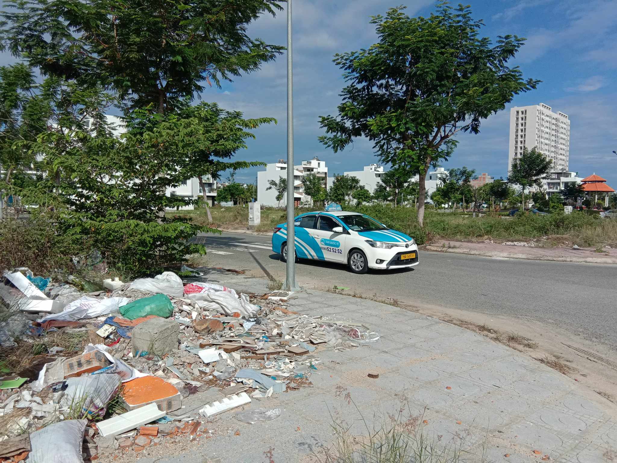 Đổ rác bừa bãi