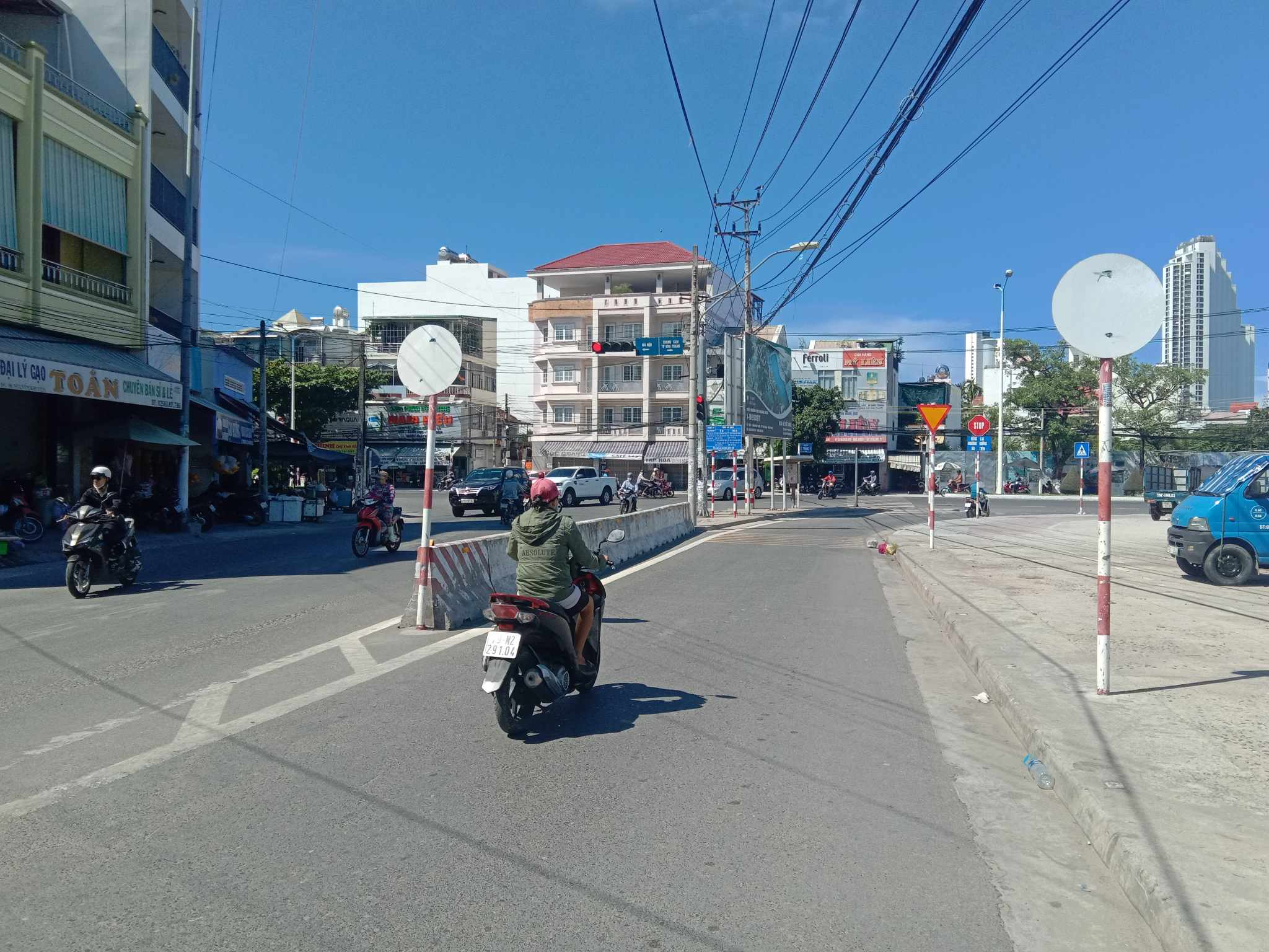 Cần làm mới biển báo