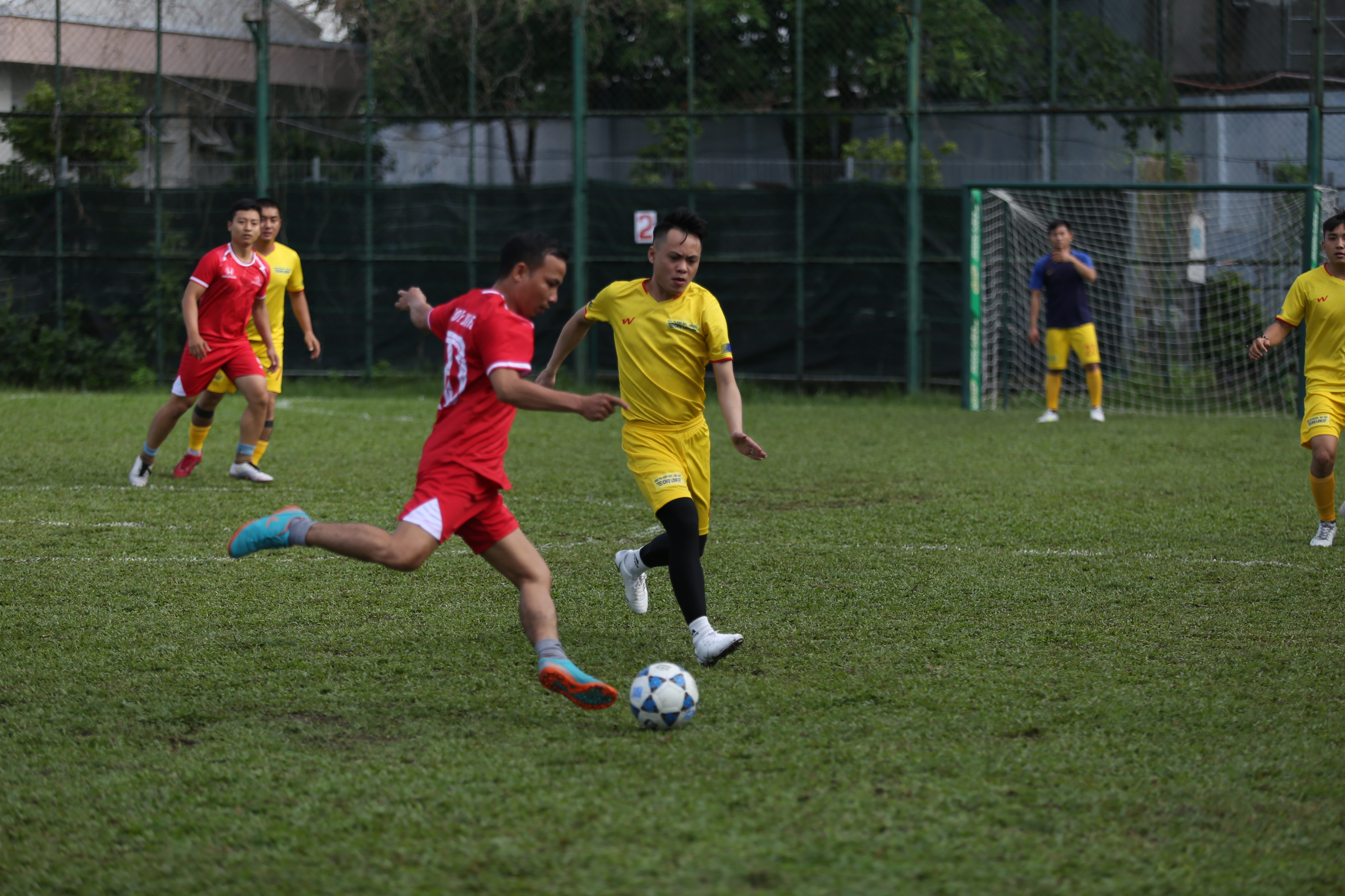 32 đội bóng tranh tài Giải bóng đá mini Công nhân viên chức – lao động TP. Nha Trang 2023