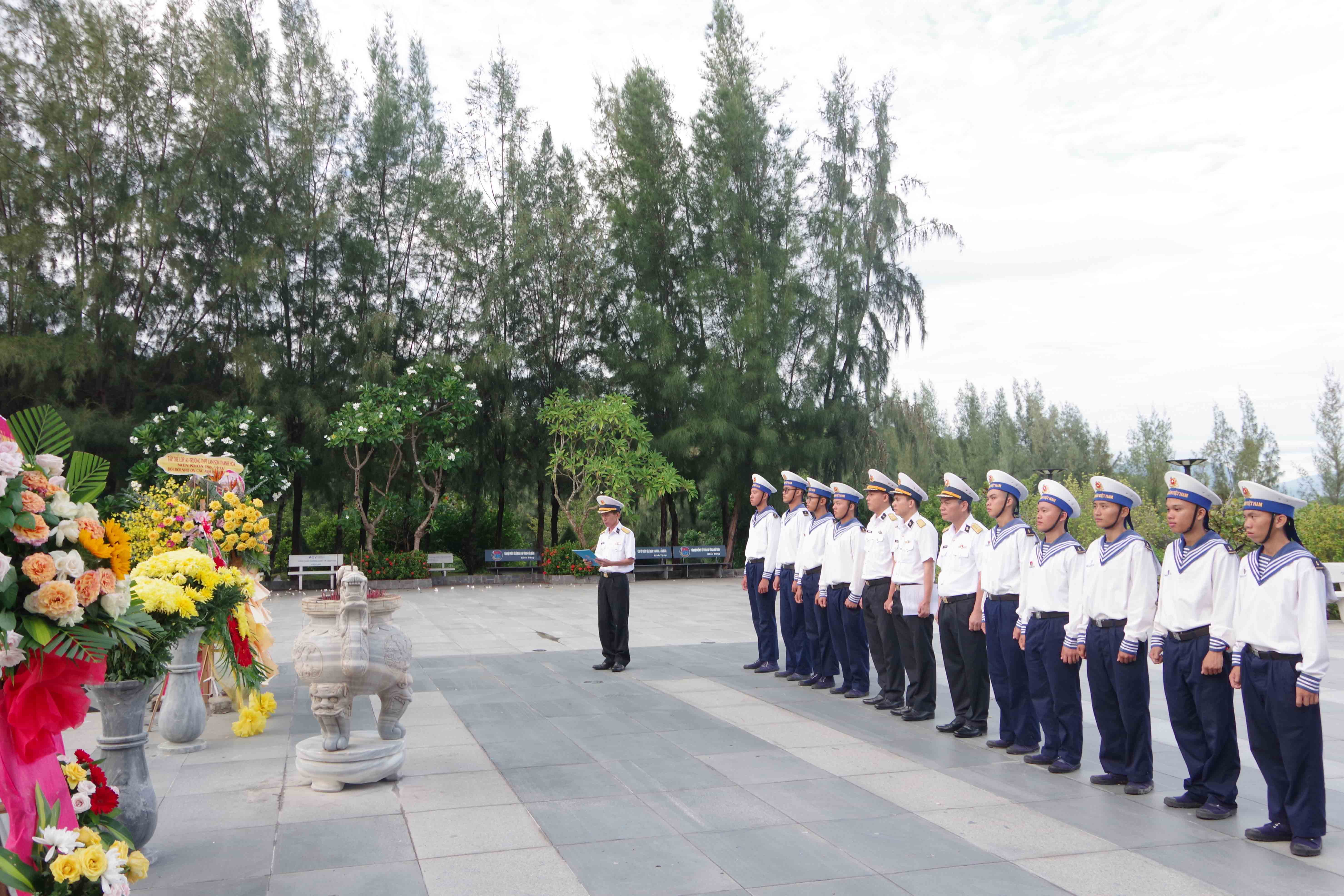 Lữ đoàn 101: Nhiều hoạt động hướng tới kỷ niệm 76 năm Ngày Thương binh - Liệt sĩ