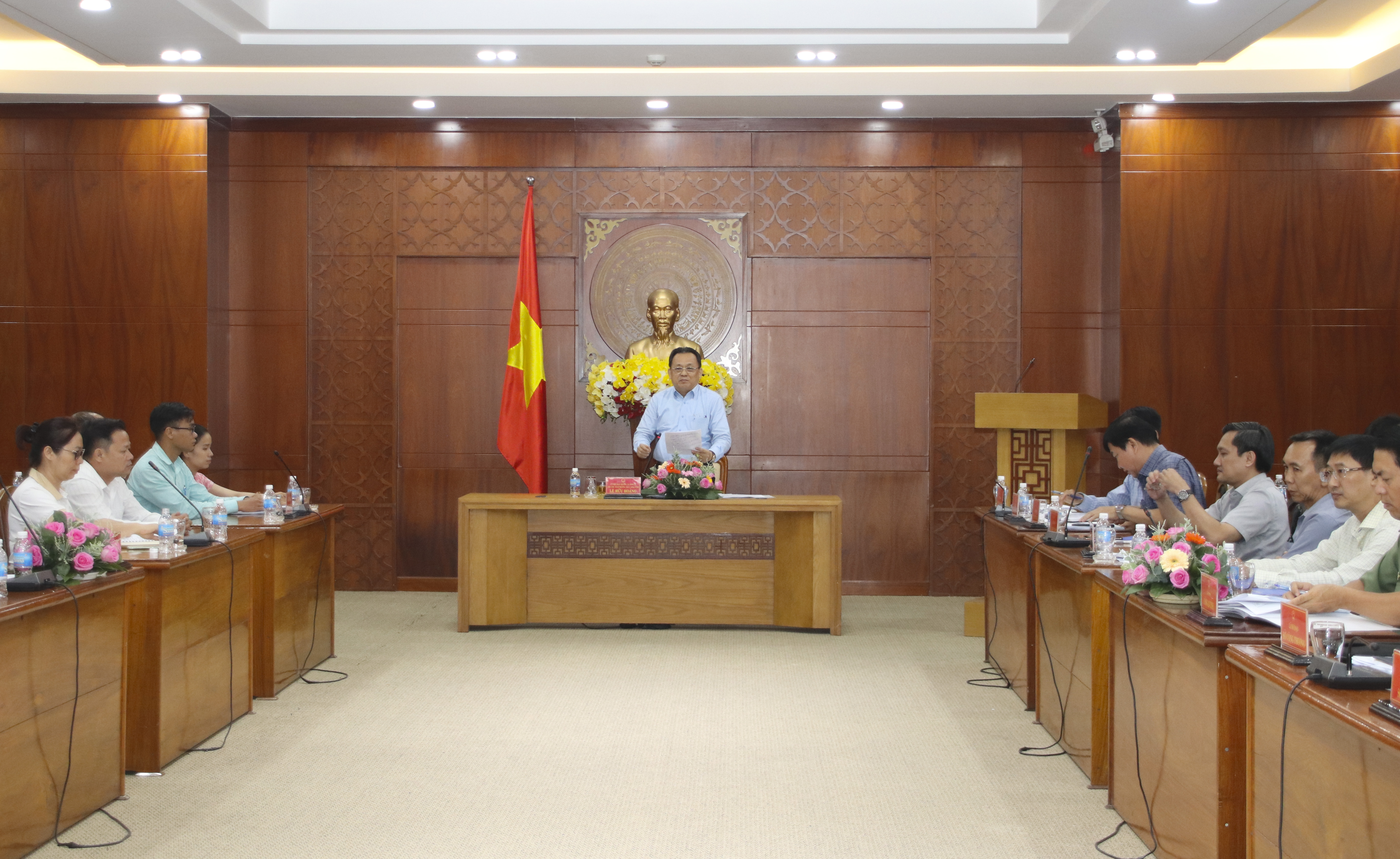 UBND tỉnh Khánh Hòa đối thoại với doanh nghiệp nợ thuế