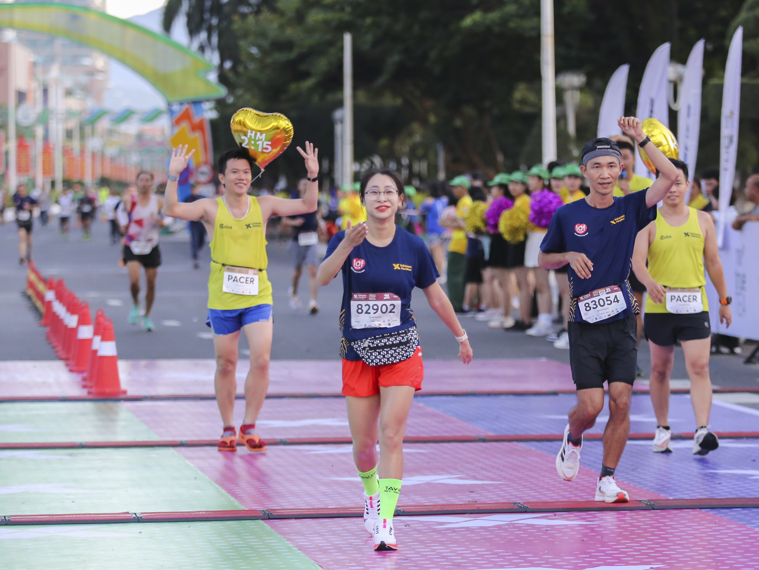 Giải VnExpress Marathon Marvelous Nha Trang 2023 cán mốc 11.000 vận động viên