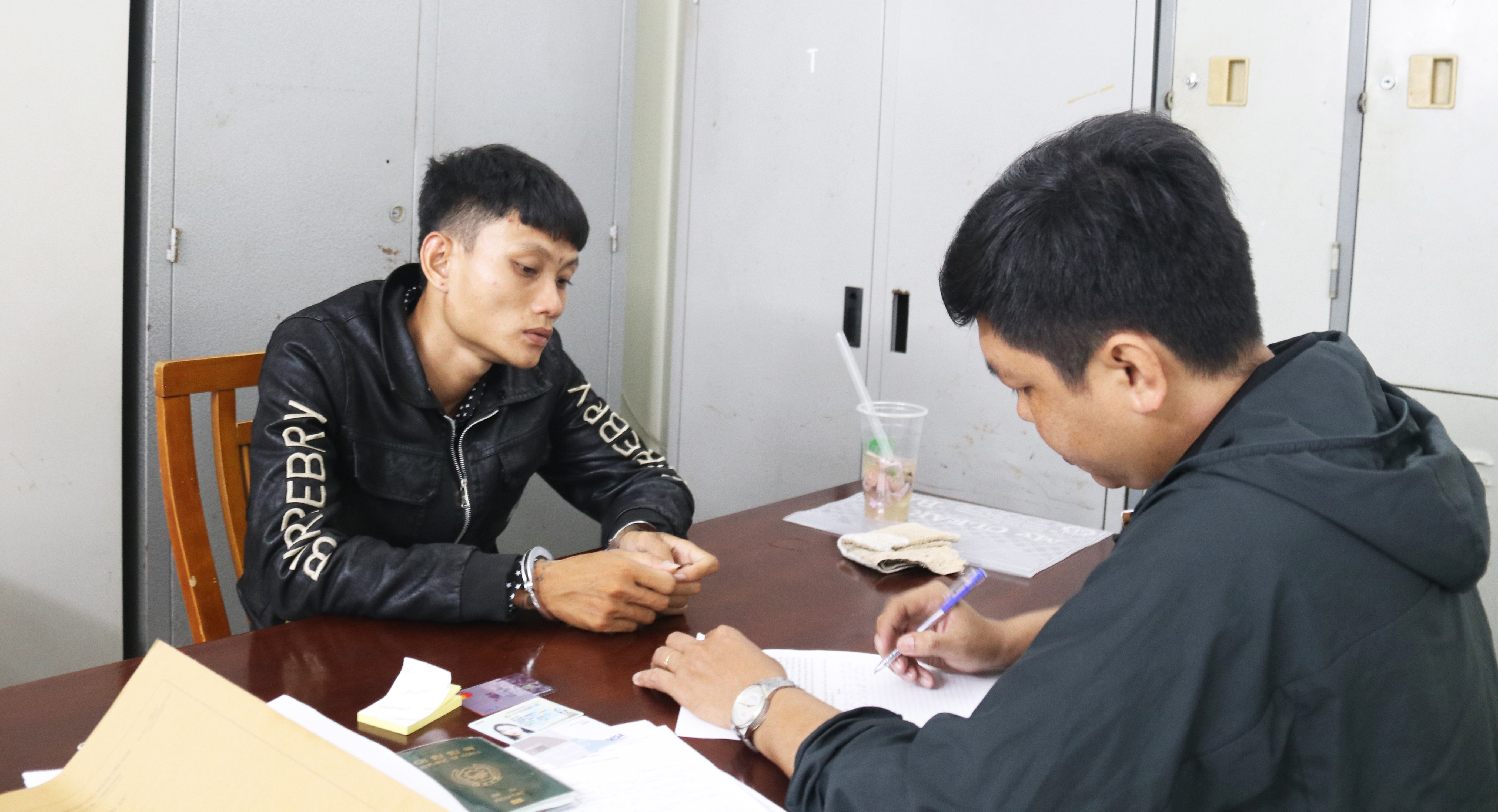 Bắt nghi phạm giật tài sản của du khách Hàn Quốc