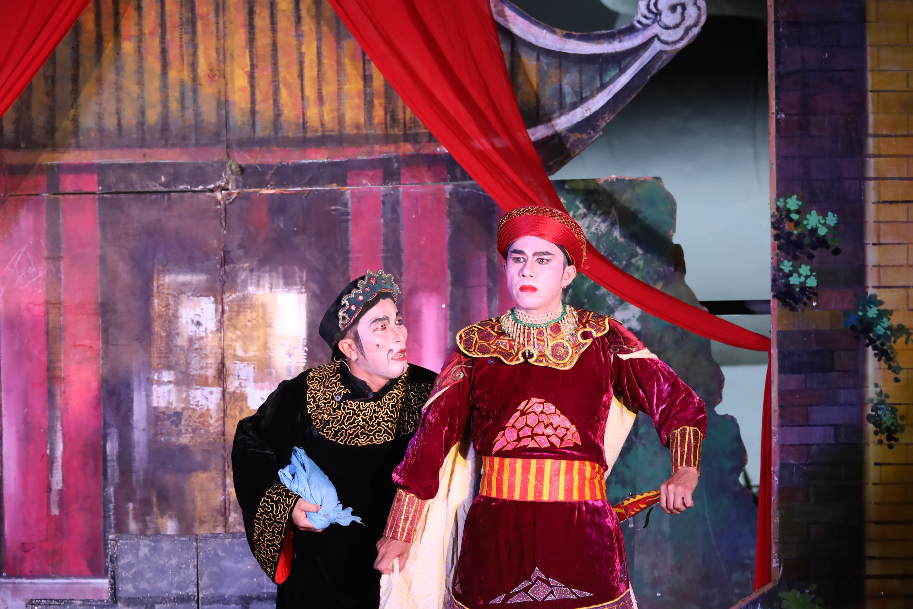 Giữ sắc màu truyền thống