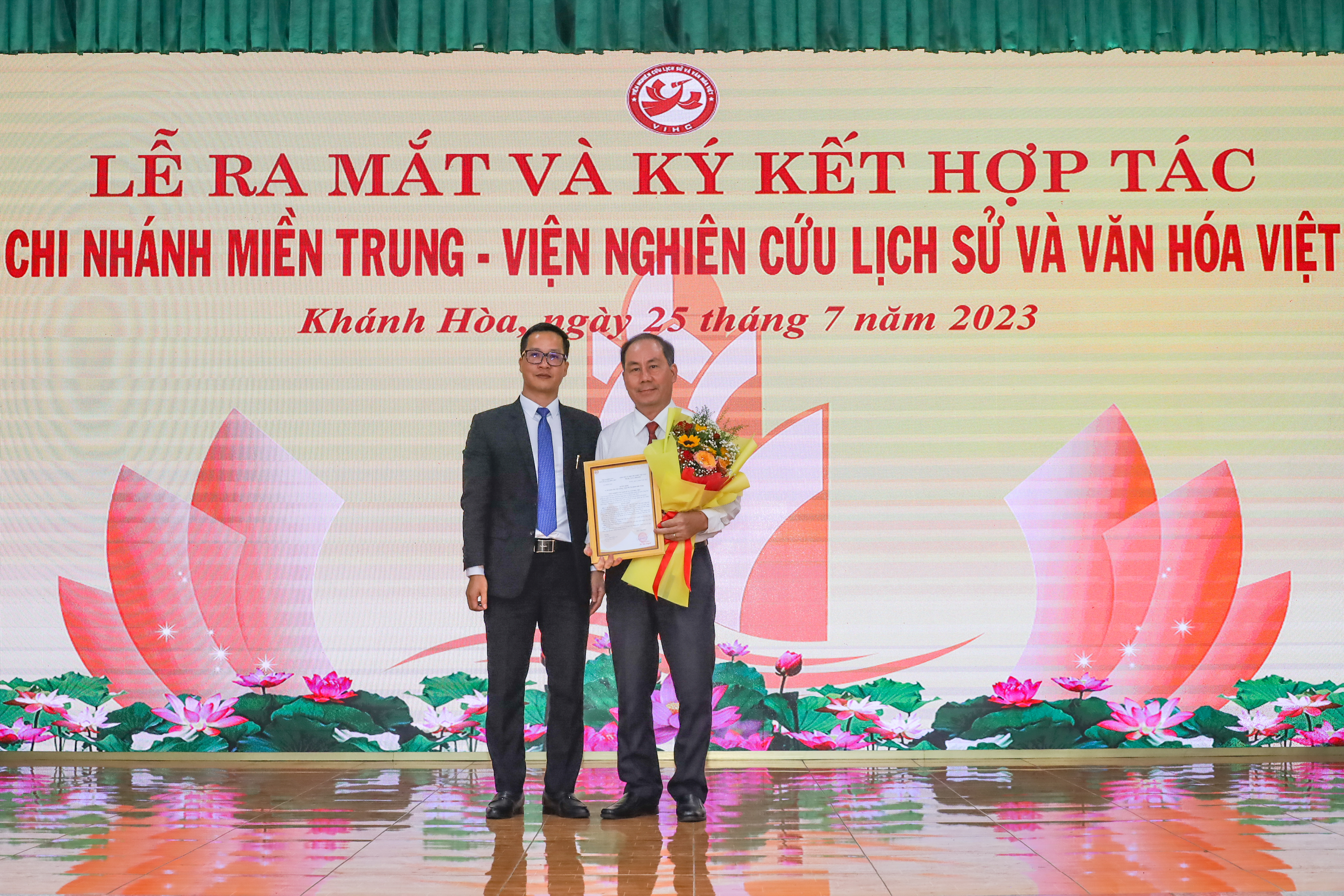 Viện Nghiên cứu Lịch sử và Văn hóa Việt: Ra mắt Chi nhánh miền Trung