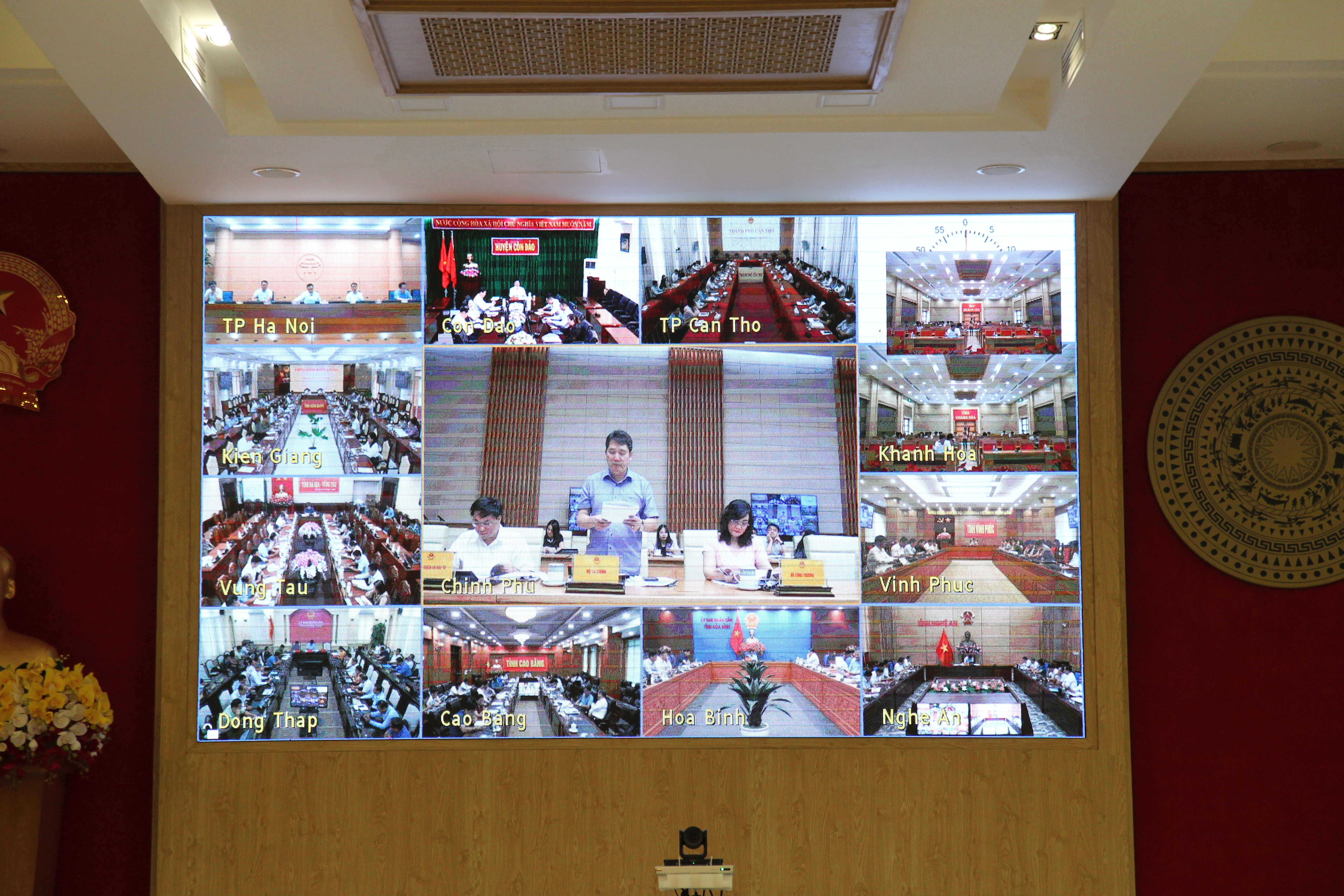 6 tháng, có hơn 2,39 ngàn tỷ đồng giao dịch thanh toán qua Cổng Dịch vụ công quốc gia