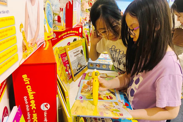 Phương tiện mới giúp trẻ đọc sách