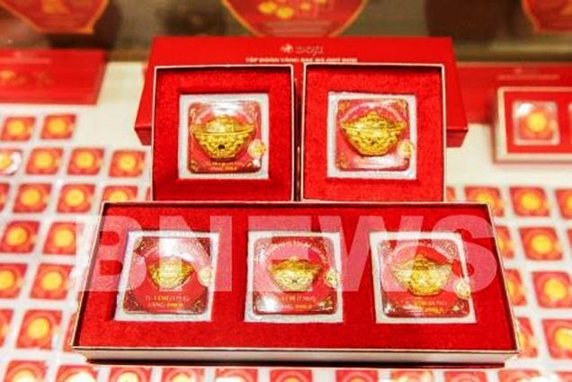 Giá vàng sáng 25/7 biến động trái chiều