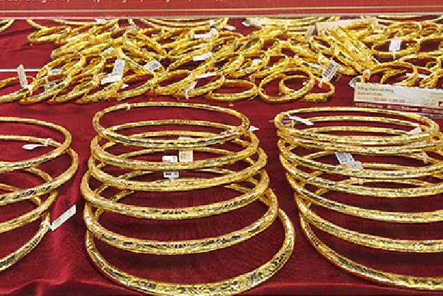 Giá vàng giảm xuống mức thấp nhất hơn một tuần qua