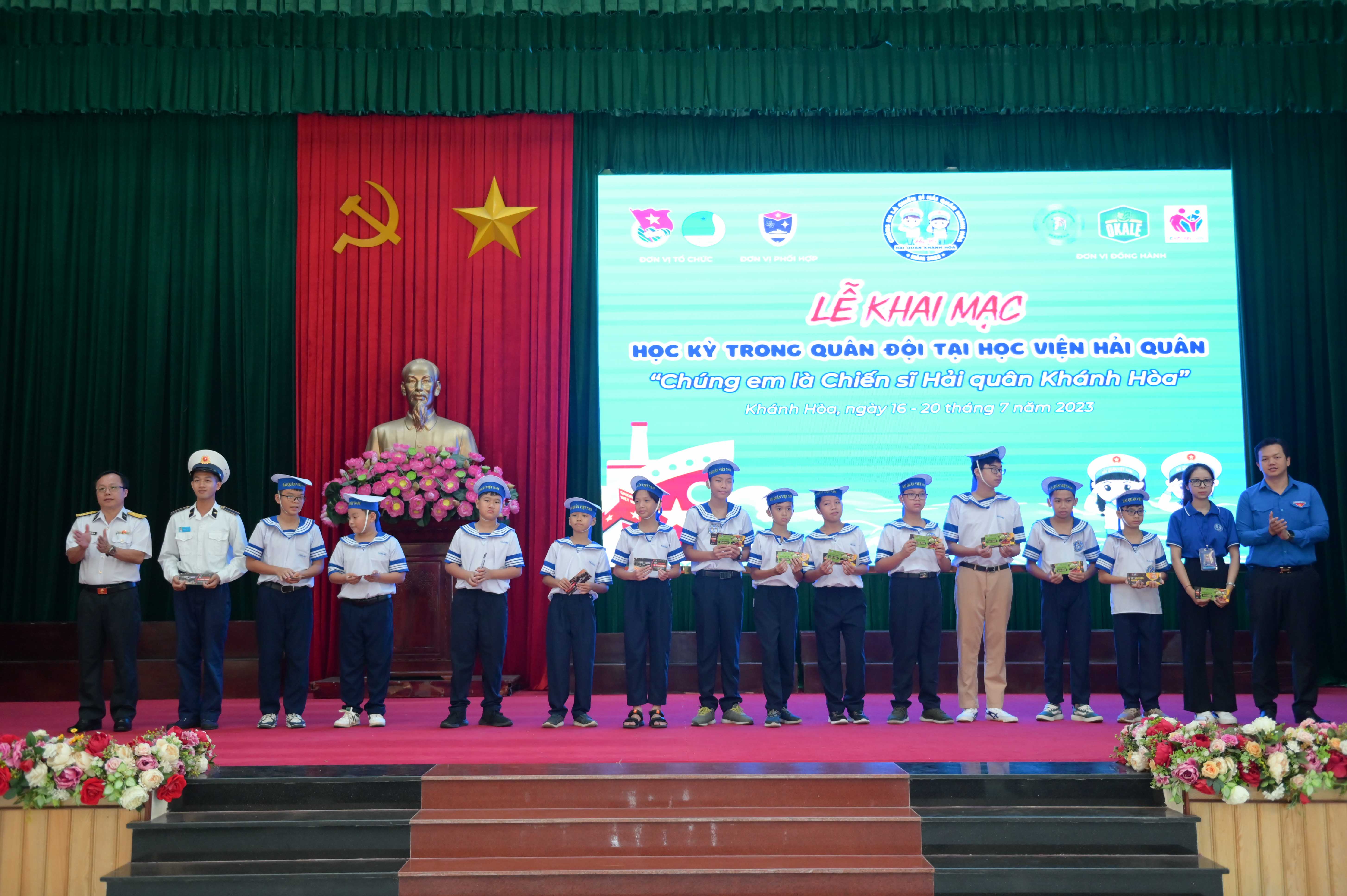 Khai mạc chương trình Học kỳ trong quân đội "Chúng em là chiến sĩ Hải quân"