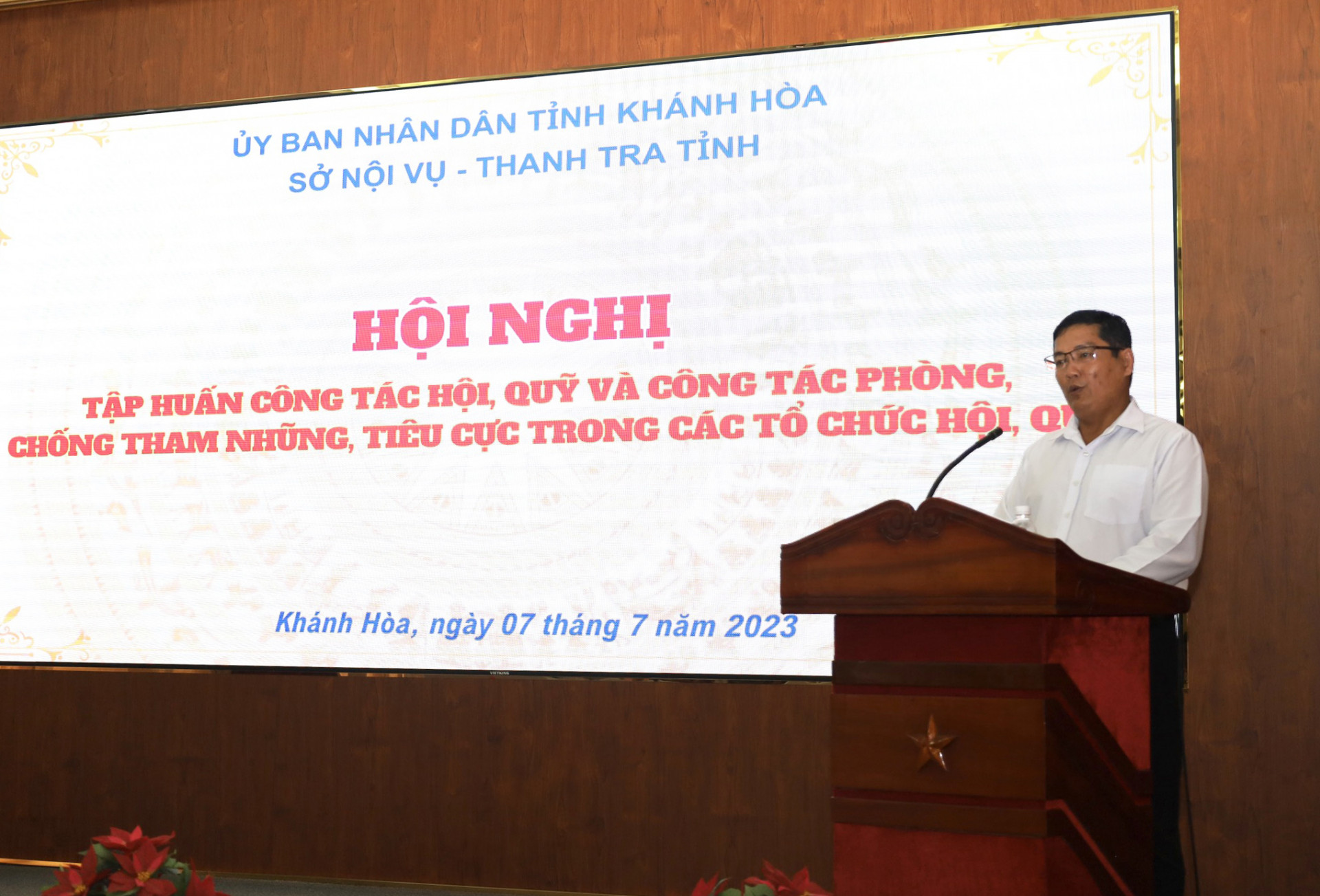 Ông Huỳnh Mạnh Thắng - Phó Giám đốc Sở Nội vụ phát biểu khai mạc.