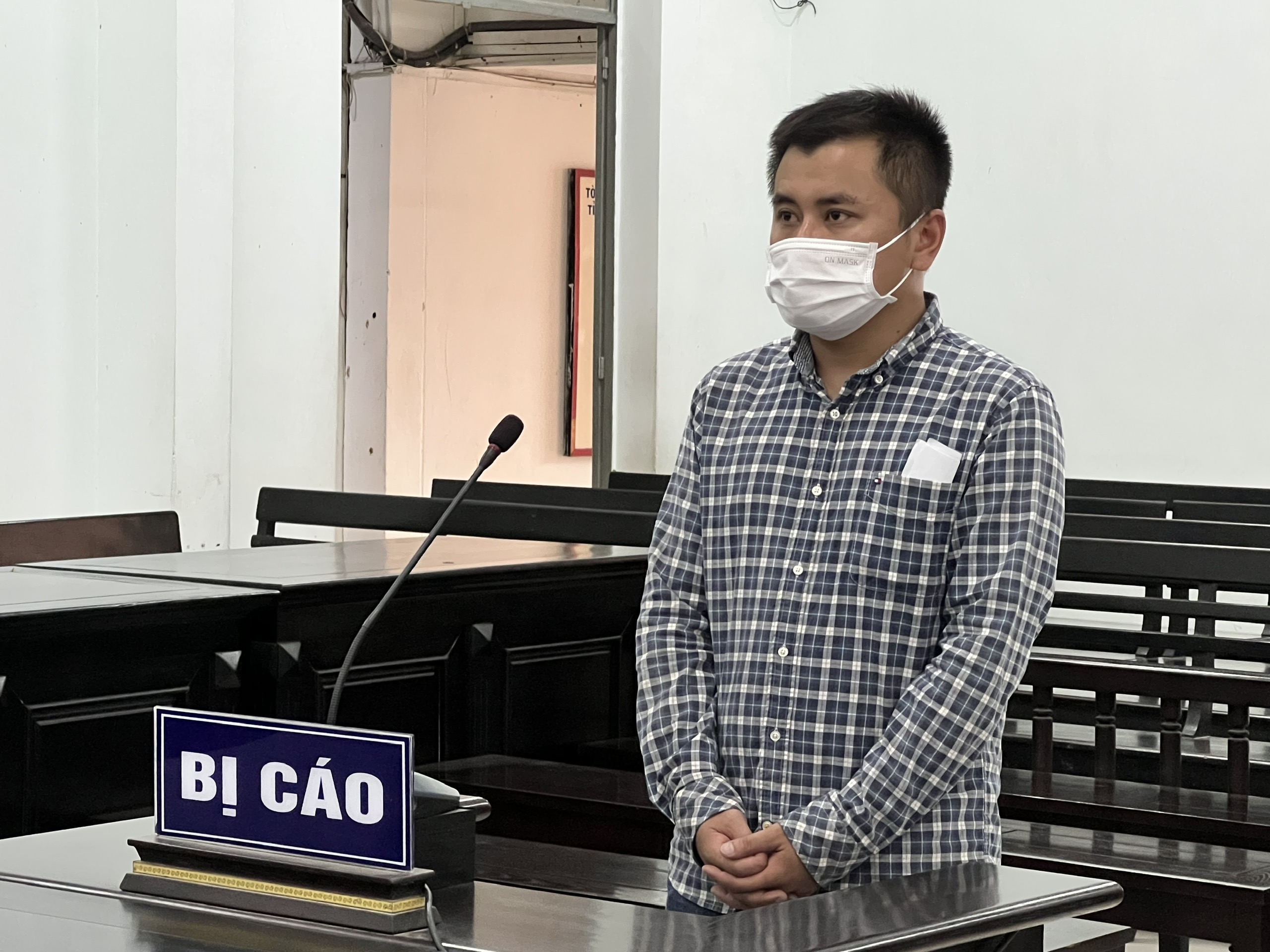 Lãnh 9 năm tù vì chém người gây ồn ào