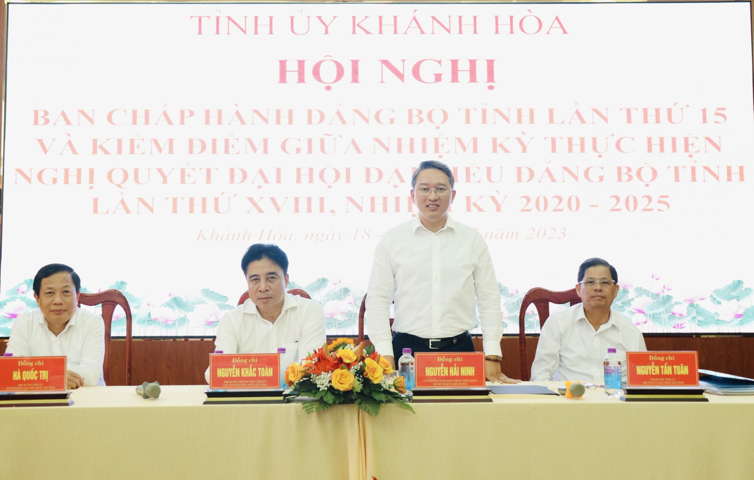 Ban chấp hành Đảng bộ tỉnh Khánh Hòa tổ chức Hội nghị giữa nhiệm kỳ 2020-2025