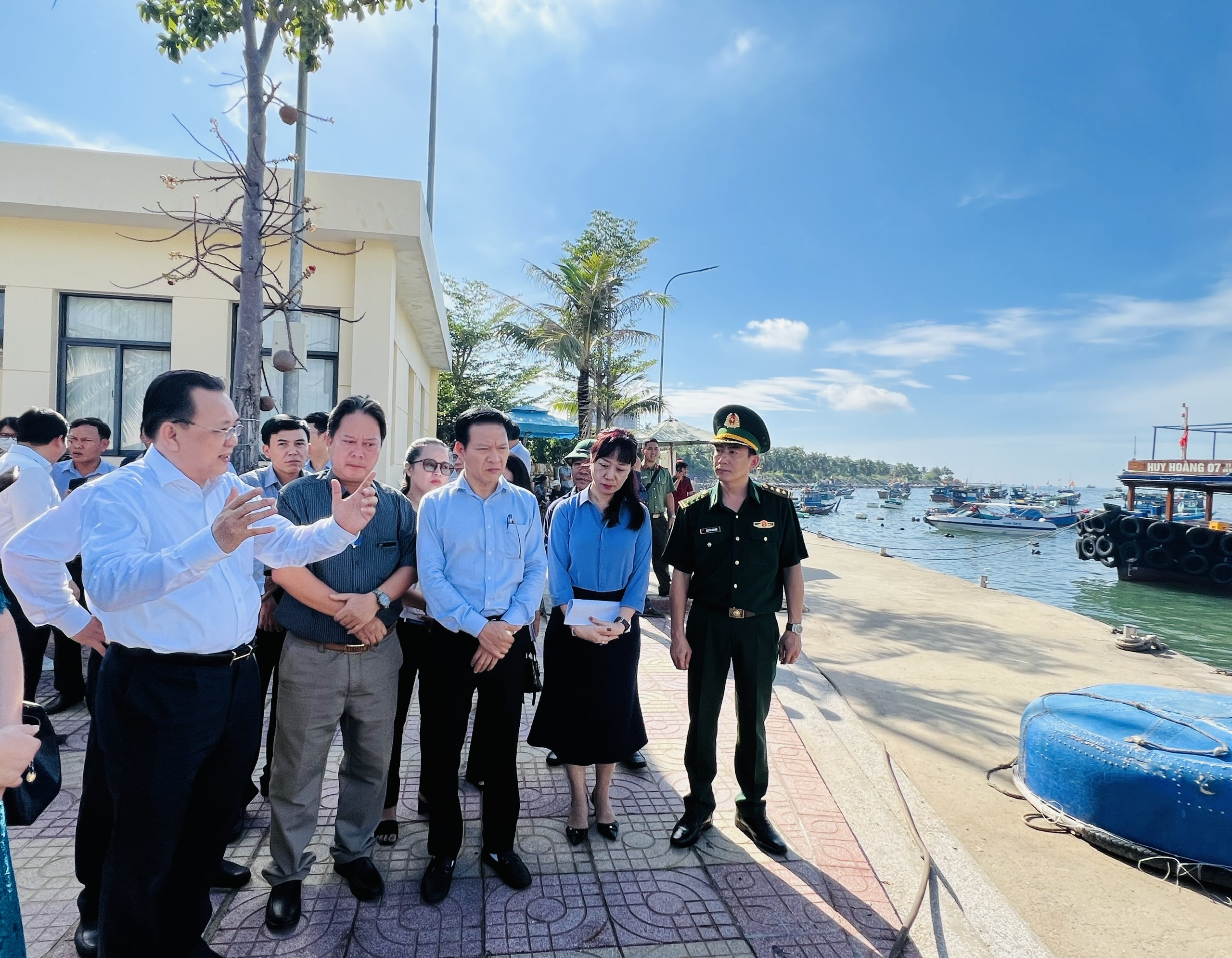 Cần tăng cường công tác quản lý bến tàu du lịch Nha Trang