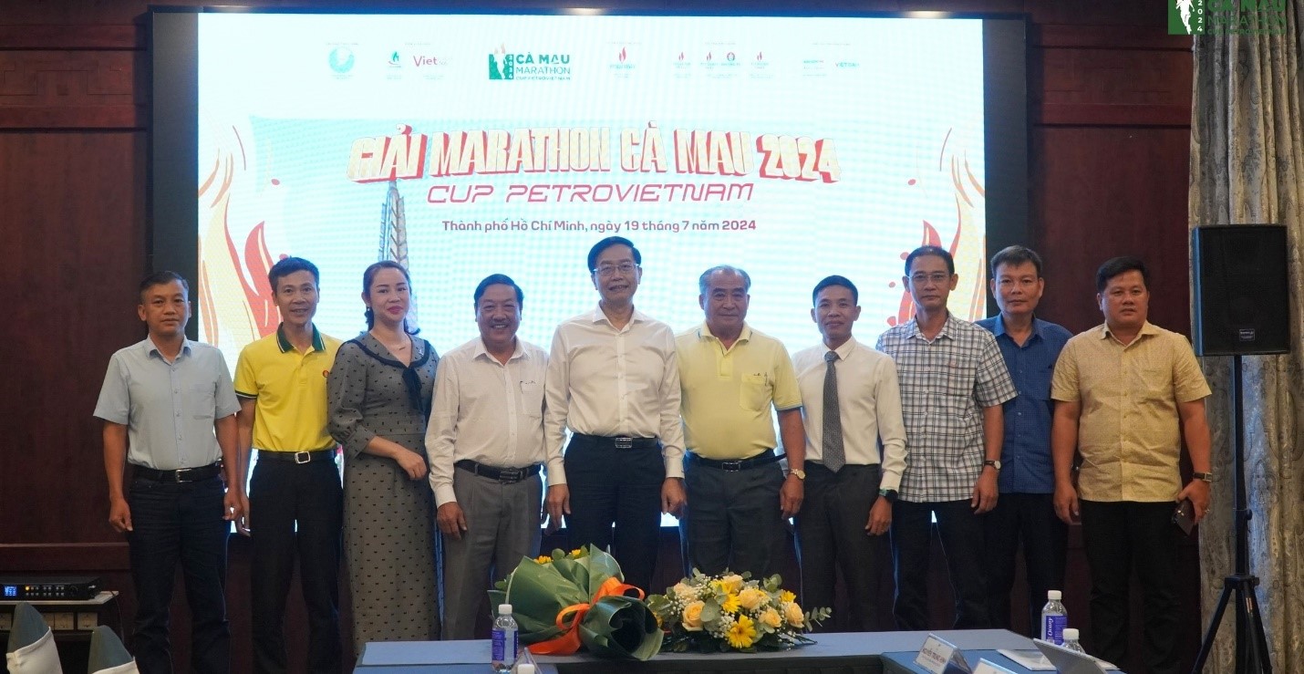 Ban Tổ Chức Giải Marathon - Cà Mau 2024 Cúp Petrovietnam