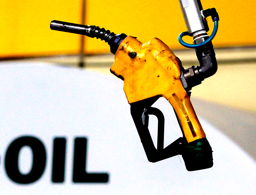 Giá xăng dầu hôm nay (1-7): Giảm nhẹ