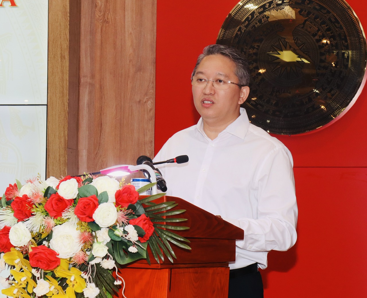 Ông Nguyễn Hải Ninh phát biểu khai mạc hội nghị.