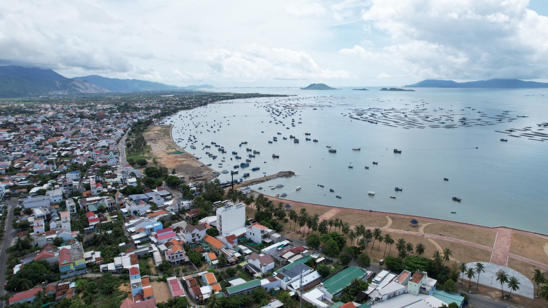 Một góc huyện Vạn Ninh.