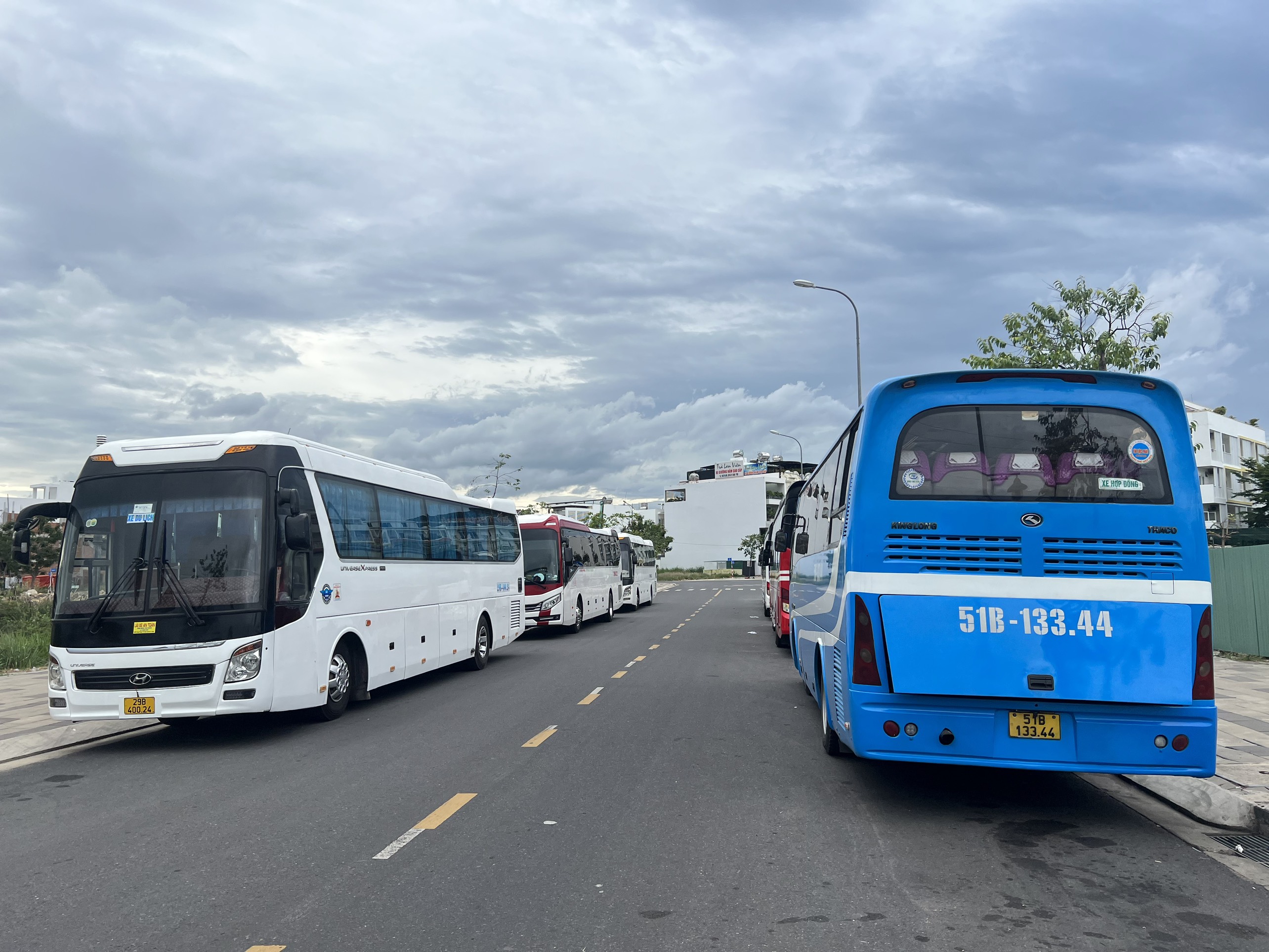 Khuyến khích người dân cung cấp hình ảnh ô tô đậu, đỗ sai quy định để xử phạt nguội