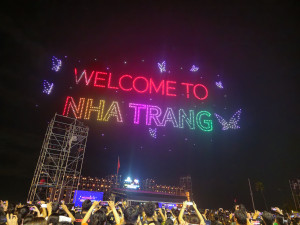 Lễ hội Vịnh ánh sáng quốc tế Nha Trang được chia sẻ trên nhiều báo quốc tế và mạng xã hội