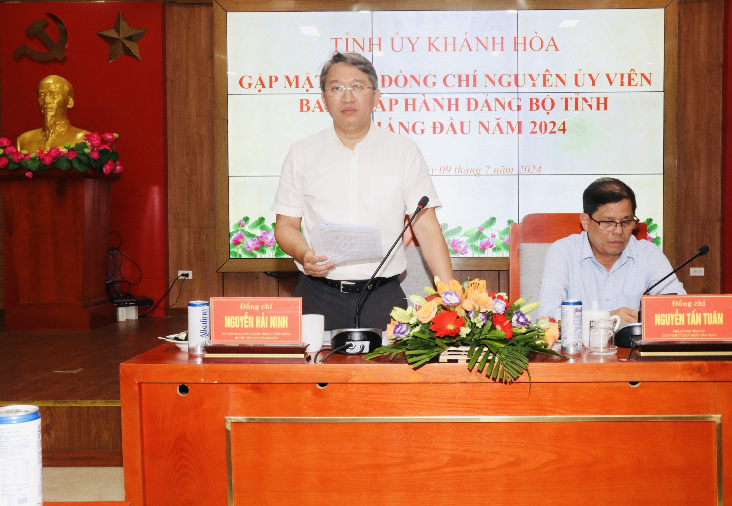 Ban Thường vụ Tỉnh ủy gặp mặt các vị nguyên Ủy viên Ban Chấp hành Đảng bộ tỉnh qua các thời kỳ