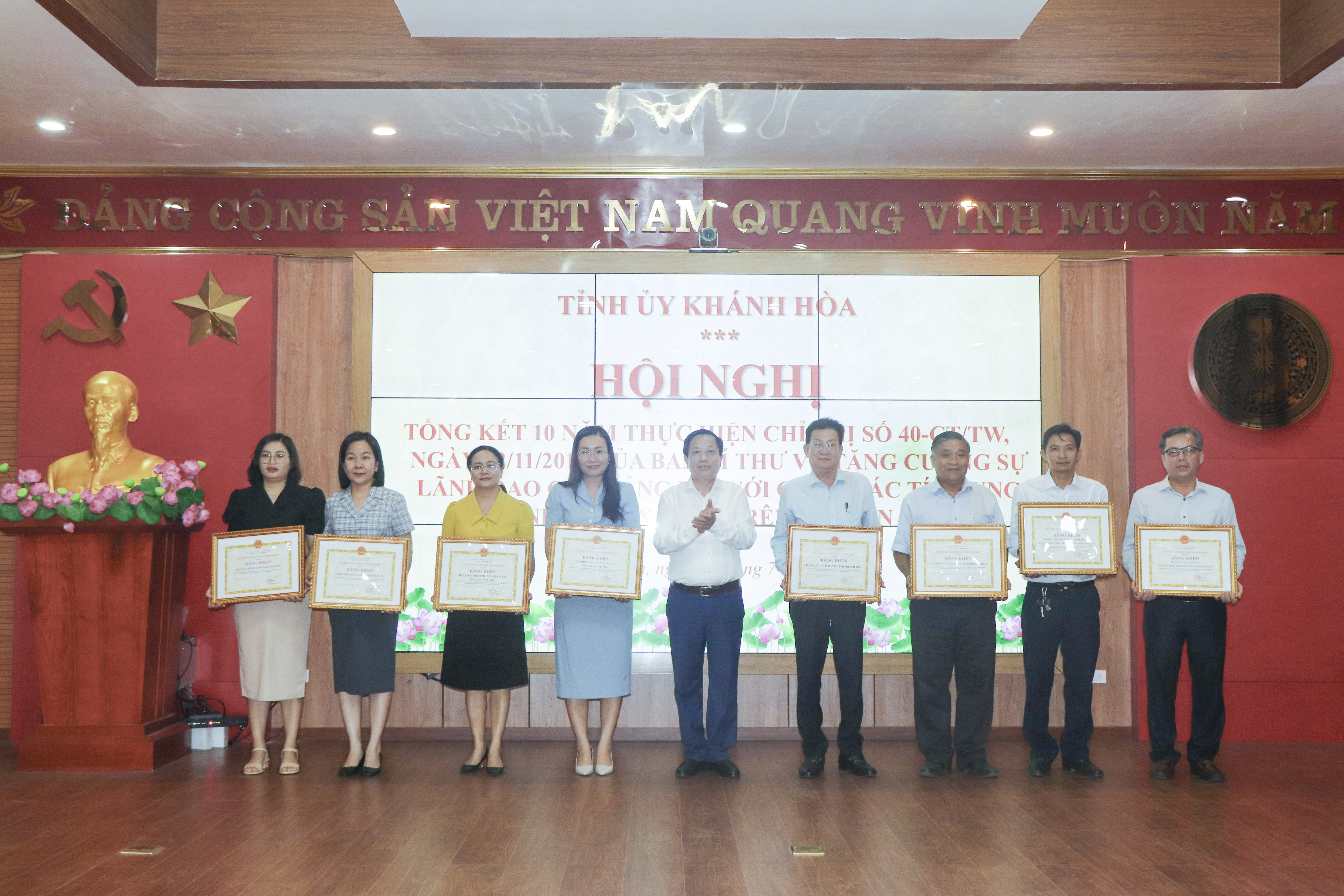 Qua 10 năm thực hiện Chỉ thị số 40, nguồn vốn tín dụng chính sách đã giúp gần 85.000 hộ vượt qua ngưỡng nghèo