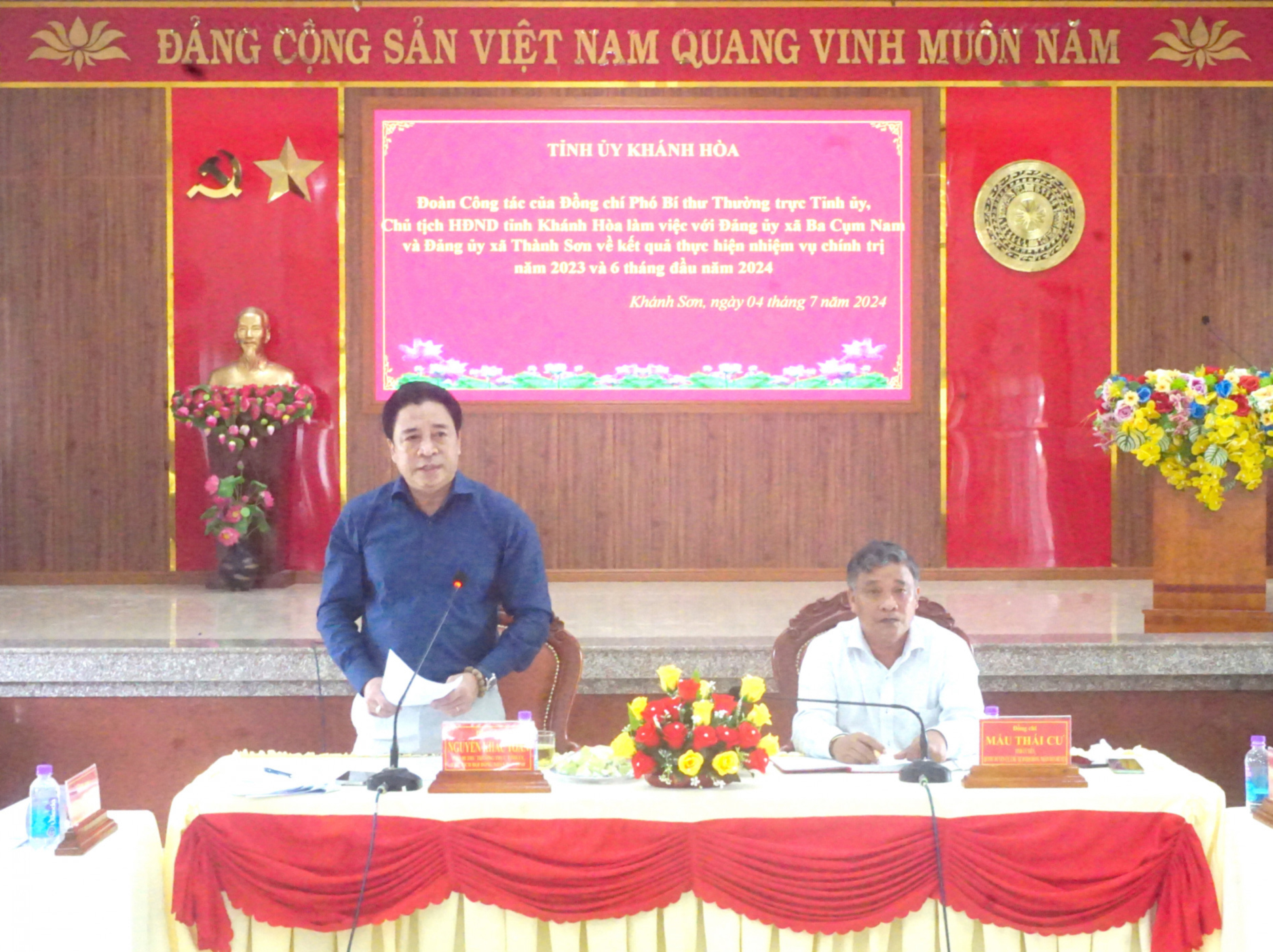 Phó Bí thư Thường trực Tỉnh ủy Nguyễn Khắc Toàn làm việc với Đảng ủy xã Thành Sơn và xã Ba Cụm Nam