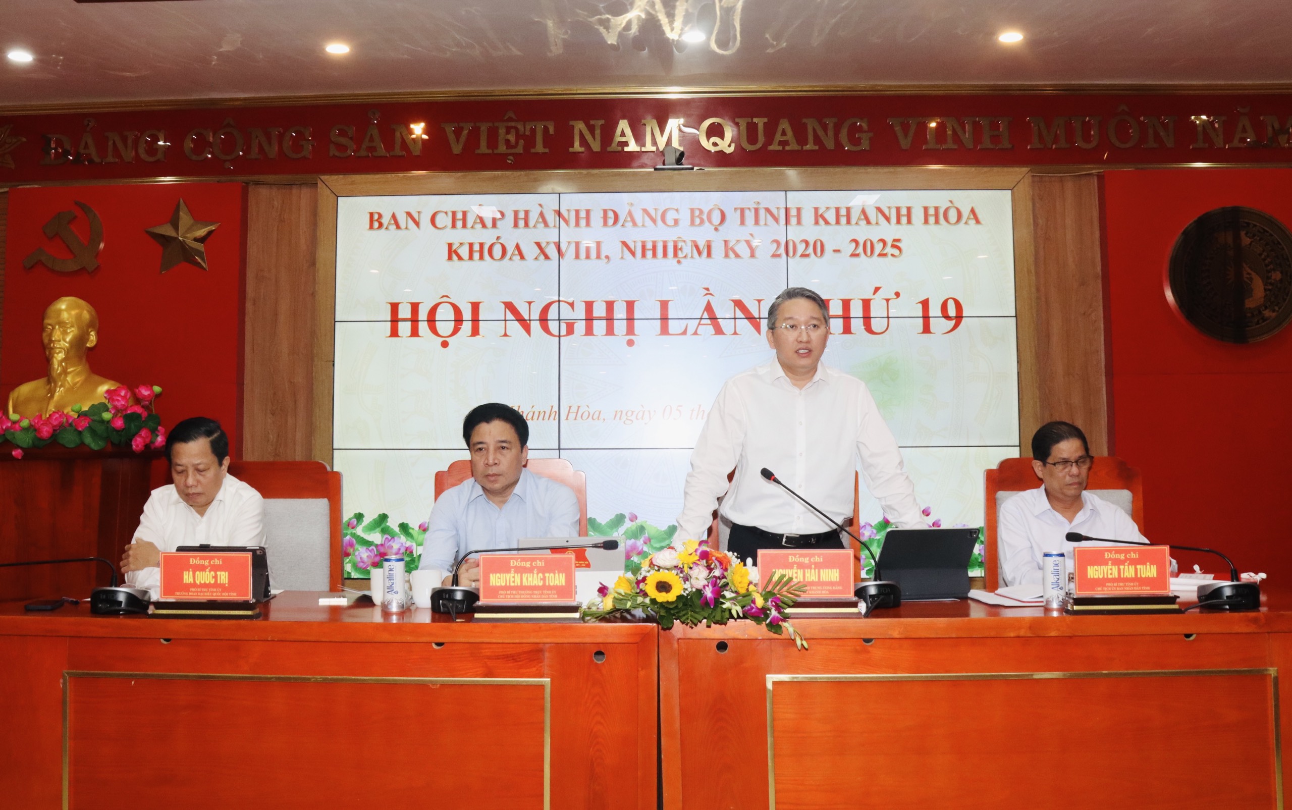 Hội nghị Tỉnh ủy Khánh Hòa lần thứ 19